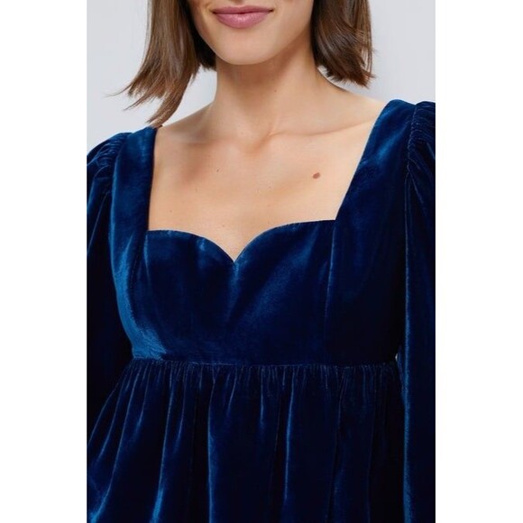 Tuckernuck Navy Velvet Blouse - Picture 2 of 9